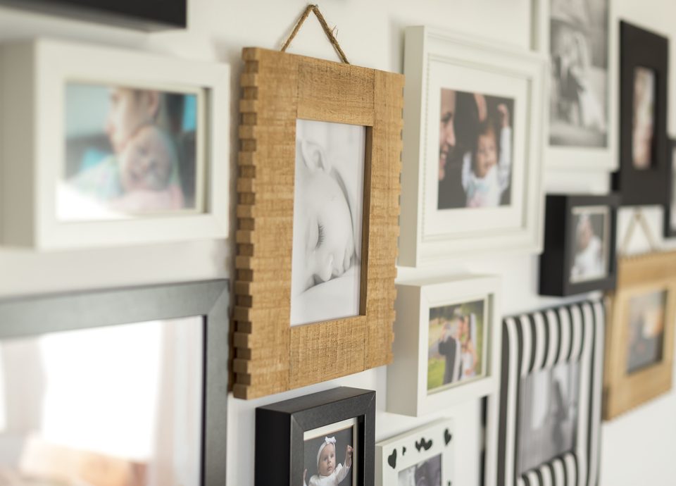 Tips How Hang Photo Frames